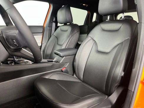 Used 2026 Jeep Compass Limited image 17