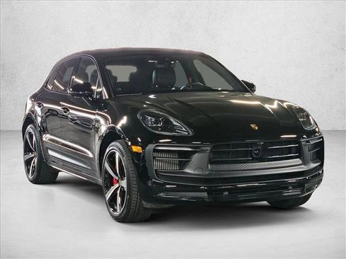 Used 2023 Porsche Macan GTS image 3