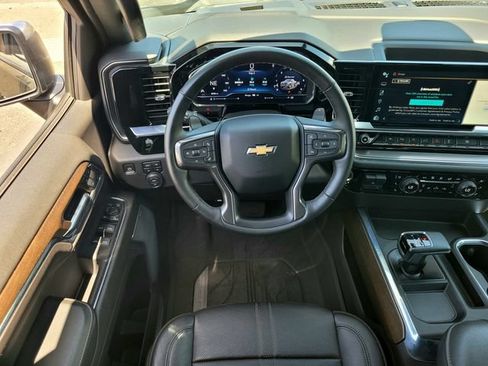 Used 2024 Chevrolet Silverado 1500 High Country AWD/4WD image 14