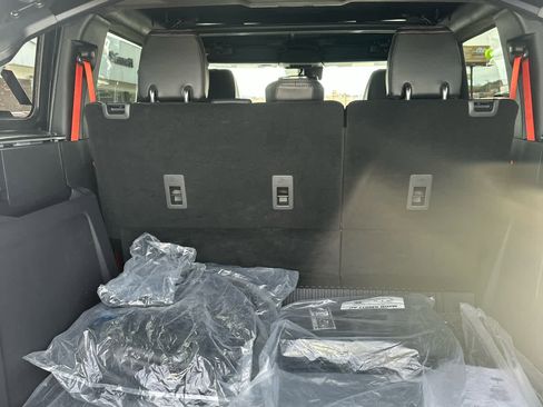 Used 2024 Ford Bronco Raptor image 9