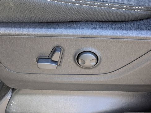 New 2026 RAM 1500 4x4 Crew Cab image 21