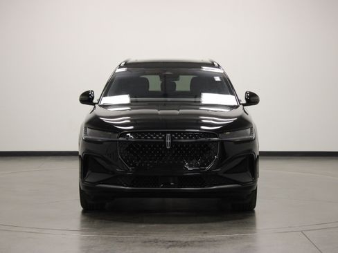 Used 2024 Lincoln Nautilus Reserve w/ Equipment Group 202A AWD/4WD image 3