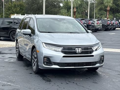 New 2026 Honda Odyssey EX-L image 3