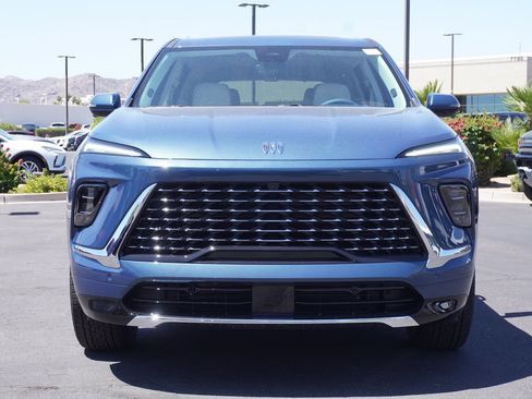 New 2026 Buick Enclave Avenir w/ Super Cruise Package FWD image 5