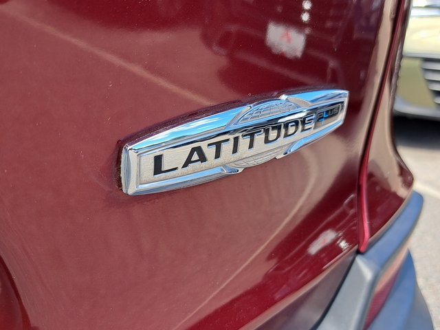 Used 2020 Jeep Cherokee Latitude Plus AWD/4WD image 29
