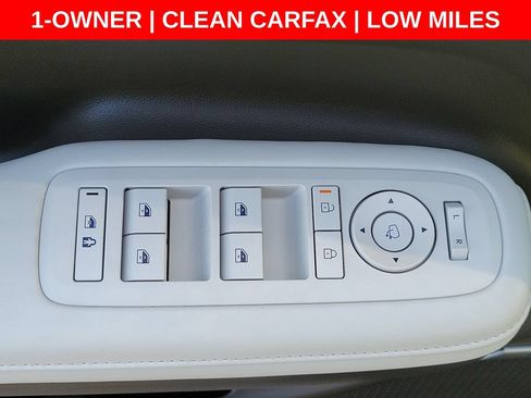 Used 2025 Hyundai Santa Fe Calligraphy AWD/4WD image 23