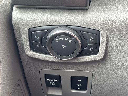 Used 2016 Ford F150 XLT w/ Equipment Group 302A Luxury RWD image 24