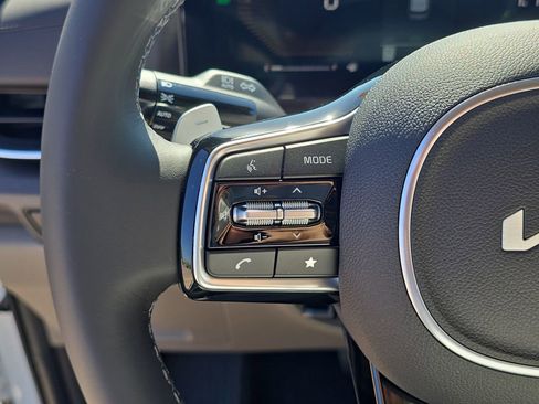 New 2026 Kia Carnival EX image 30