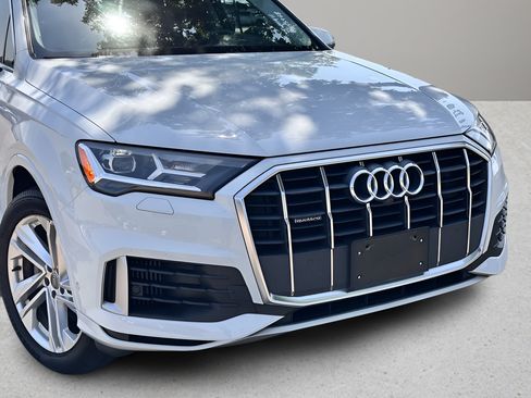Used 2020 Audi Q7 3.0T Premium Plus AWD/4WD image 29