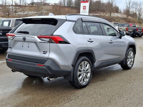 Certified 2020 Toyota RAV4 XLE Premium image 6