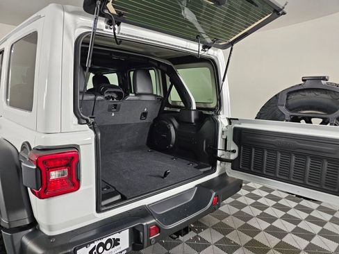 New 2026 Jeep Wrangler Unlimited Rubicon 392 w/ Quick Order Package 27X Moab AWD/4WD image 14