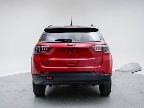 Used 2023 Jeep Compass Trailhawk image 4