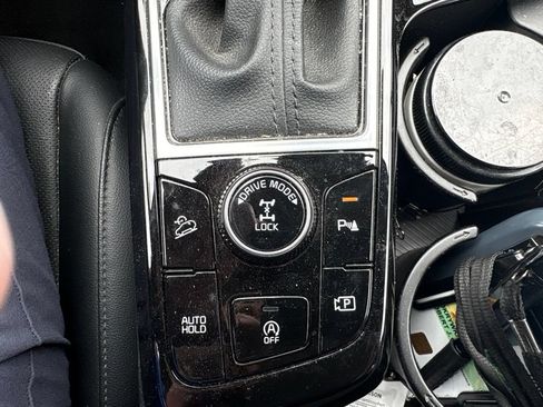 Certified 2024 Kia Sportage EX AWD/4WD image 13