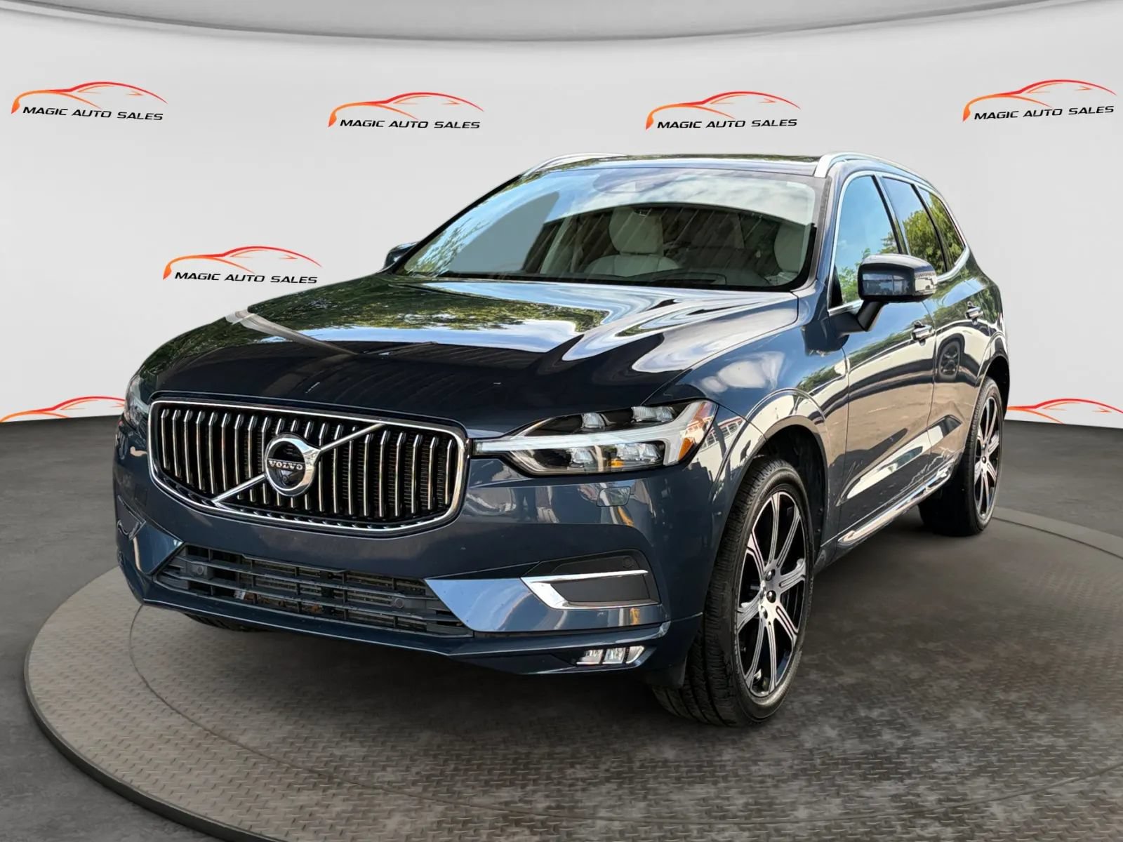 Used 2020 Volvo XC60 T5 Inscription AWD/4WD image 1