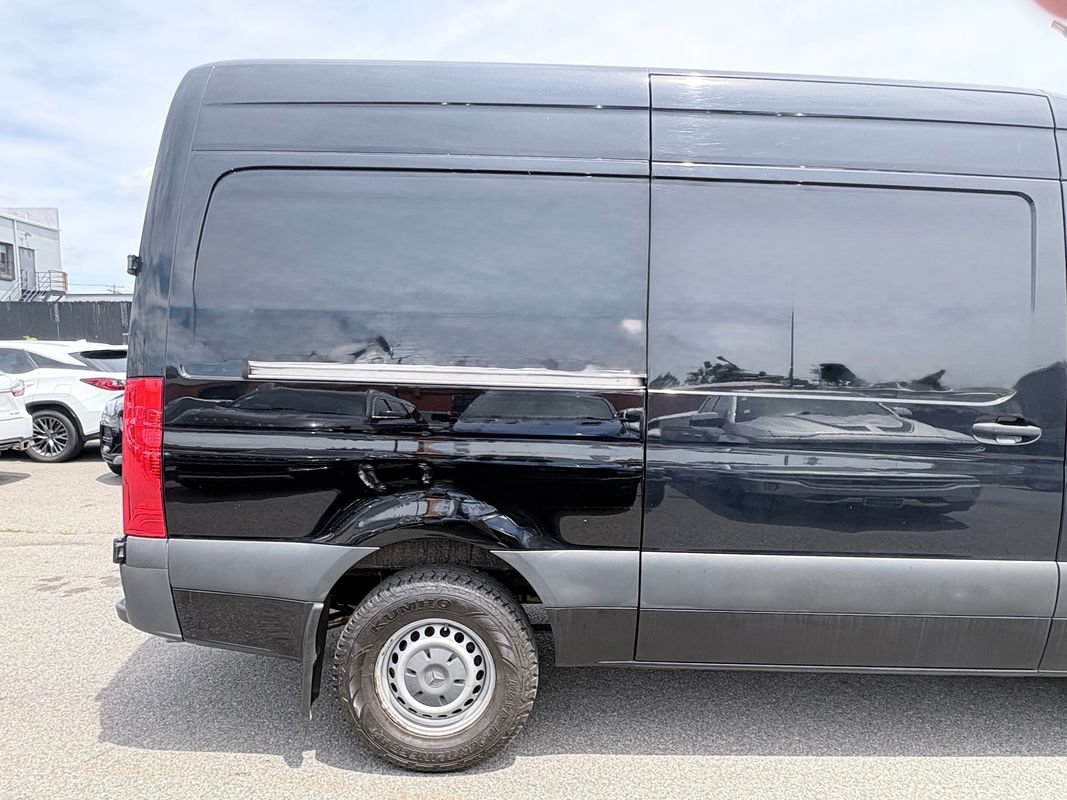 Used 2019 Mercedes-Benz Sprinter 1500 image 8