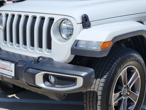 Used 2023 Jeep Wrangler Unlimited Sahara AWD/4WD image 8