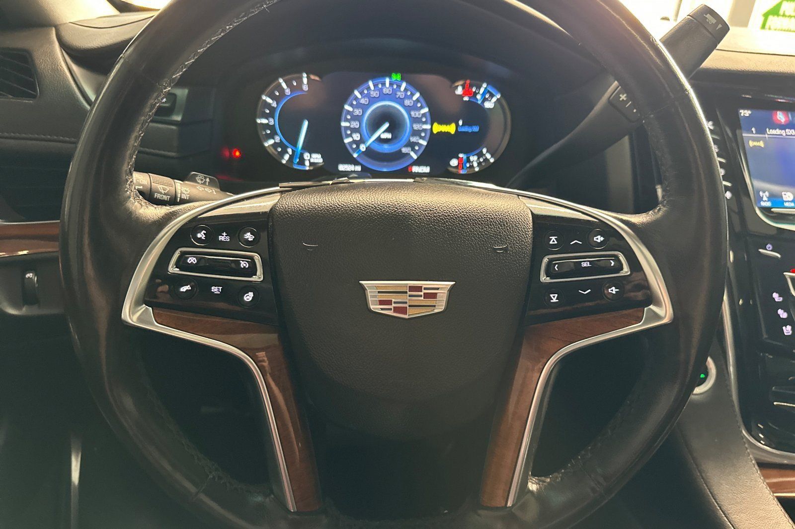 Used 2016 Cadillac Escalade Premium RWD image 30