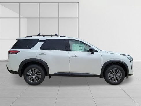 New 2026 Nissan Pathfinder SV w/ SV Premium Package AWD/4WD image 7