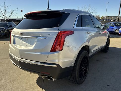 Used 2017 Cadillac XT5 Luxury image 4