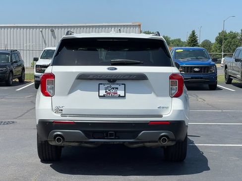 Certified 2023 Ford Explorer XLT w/ Equipment Group 202A AWD/4WD image 45