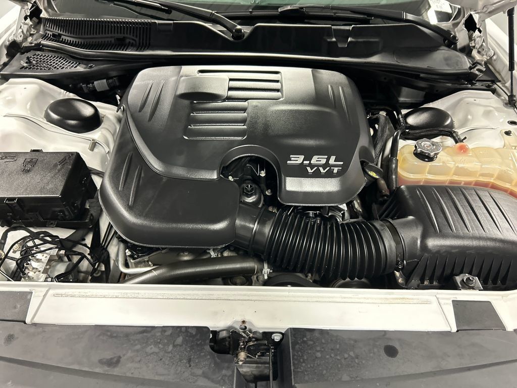 Used 2018 Dodge Challenger GT w/ Driver Convenience Group AWD/4WD image 25