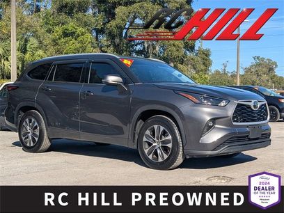 Used 2022 Toyota Highlander XLE