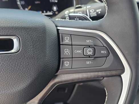 New 2026 Jeep Grand Cherokee L Limited w/ Limited Altitude Package RWD image 22