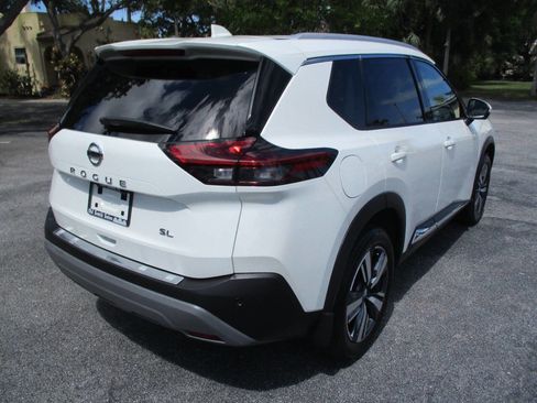 Used 2021 Nissan Rogue SL image 9