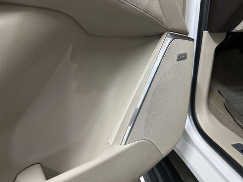 Used 2016 Cadillac Escalade Premium RWD image 37