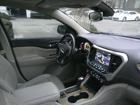 Used 2019 GMC Acadia Denali w/ Technology Package image 35