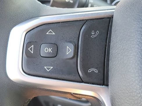 Used 2025 RAM 1500 Big Horn AWD/4WD image 18