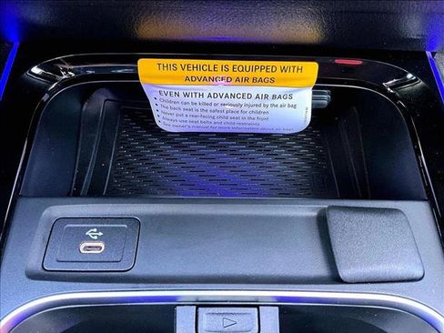 New 2026 Mercedes-Benz GLB 35 AMG 4MATIC image 25
