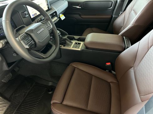 New 2026 Toyota Land Cruiser image 9