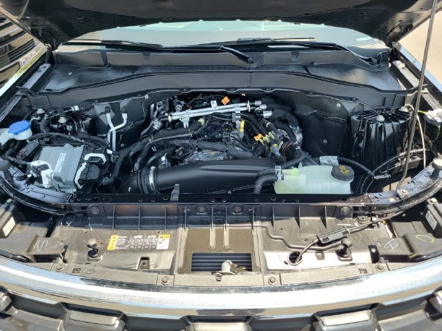 Used 2026 Ford Explorer Active w/ Active Comfort Package RWD image 24