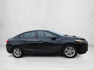 Used 2019 Chevrolet Cruze LS w/ LS Convenience Package FWD video 4
