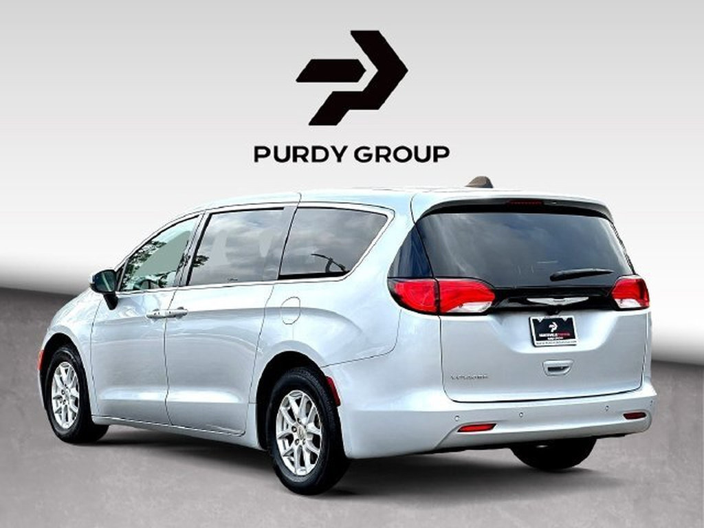 Used 2023 Chrysler Voyager LX FWD image 6
