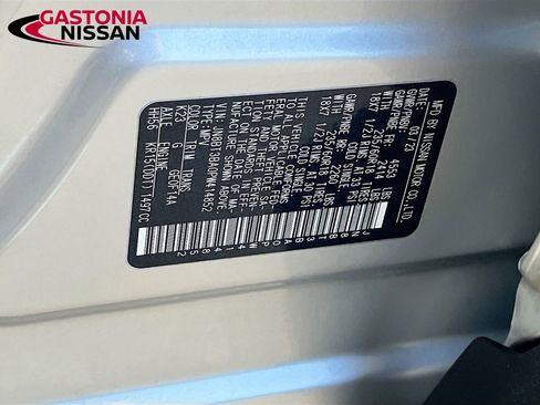 Used 2023 Nissan Rogue SV FWD image 40