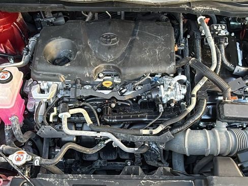 Used 2023 Toyota Sienna XLE image 34