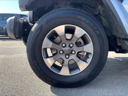 Used 2019 Jeep Wrangler Unlimited Sahara w/ Cold Weather Group image 2