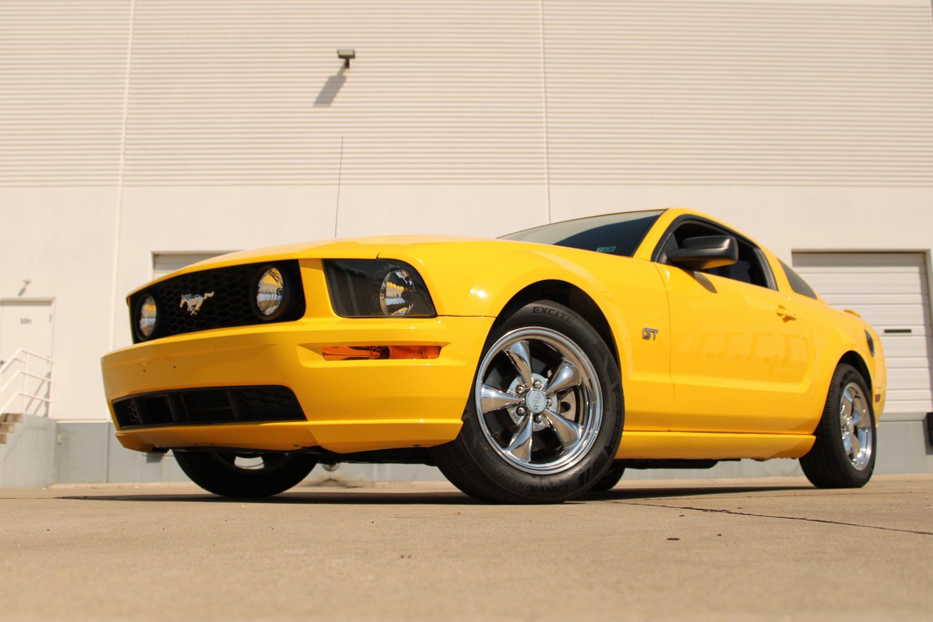 Used 2005 Ford Mustang GT RWD image 4