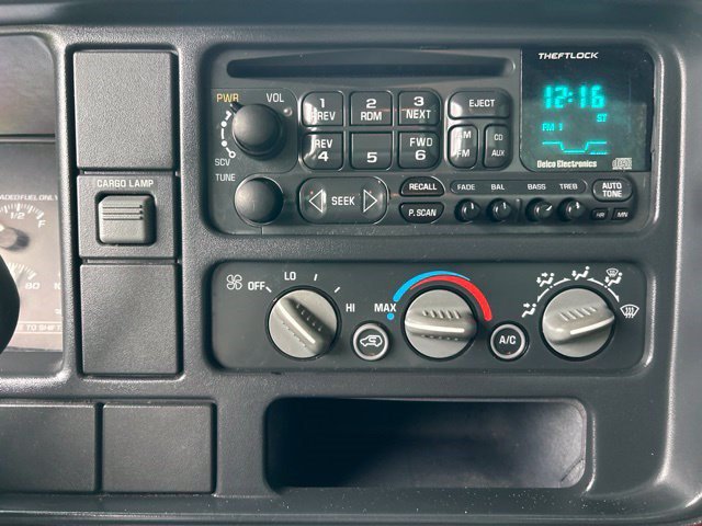Used 1998 Chevrolet Silverado 2500 2WD Regular Cab w/ Comfort & Convenience Pkg image 16