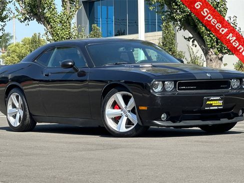 Used 2009 Dodge Challenger SRT8 w/ SRT Option Group II image 2