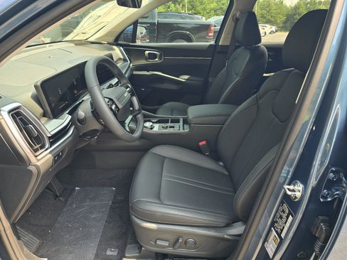 New 2026 Kia Sorento EX w/ EX Premium Package AWD/4WD image 5