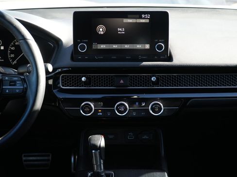 Used 2023 Honda Civic Sport image 24