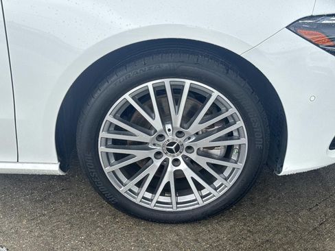 Used 2025 Mercedes-Benz CLA 250 image 4