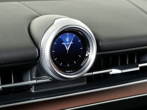 Used 2023 Maserati Grecale GT image 18