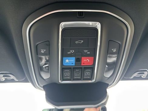 New 2026 Jeep Grand Wagoneer Limited AWD/4WD image 21