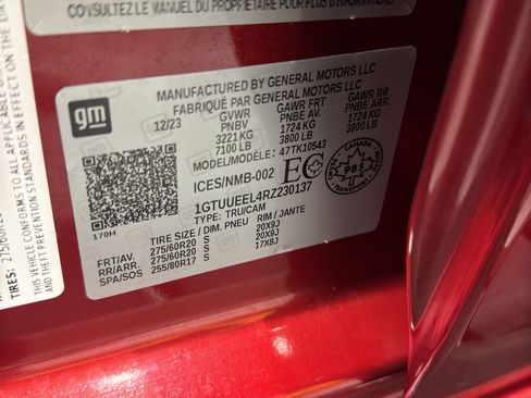 Used 2024 GMC Sierra 1500 AT4 w/ Technology Package image 48