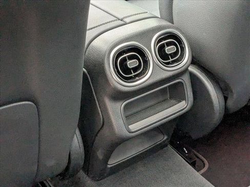 Used 2024 Mercedes-Benz GLC 300 GLC 300 image 18