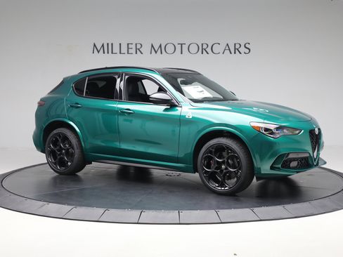 New 2024 Alfa Romeo Stelvio Quadrifoglio w/ Active Assist Plus Package image 24